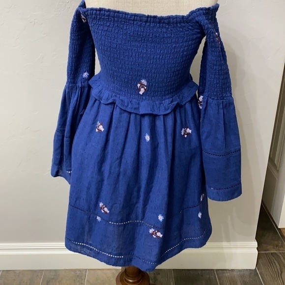 Free People blue boho smocked top size small - Picture 6 of 11